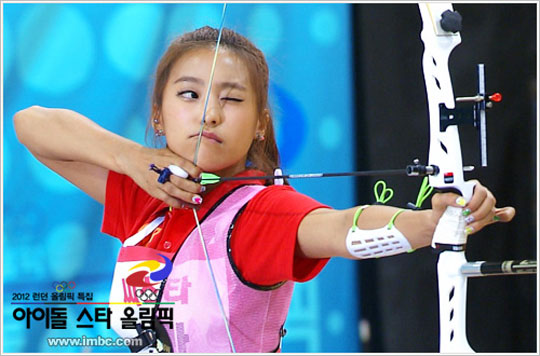 SISTAR’s Bora Is an Archery Goddess? SISTAR’s Bora Is an Archery Goddess?