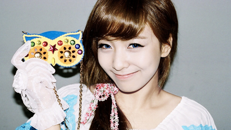 f(x)’s Luna Proves She’s Taller than 151cm f(x)’s Luna Proves She’s Taller than 151cm