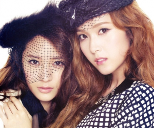 Who Wore It Better: Jessica & Krystal in Matching Outfits Who Wore It Better: Jessica & Krystal in Matching Outfits