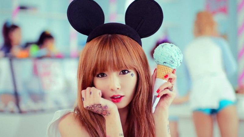 HyunA Becomes First K-Pop Star to Be Featured on Cover of British Magazine HyunA Becomes First K-Pop Star to Be Featured on Cover of British Magazine