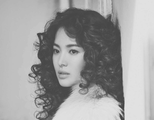 [Image: song-hye-gyo-tumblr1.jpg]