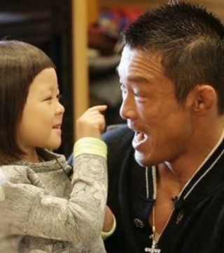 Soompi - The longest-running K-Pop site, since 1998, covering K-Pop