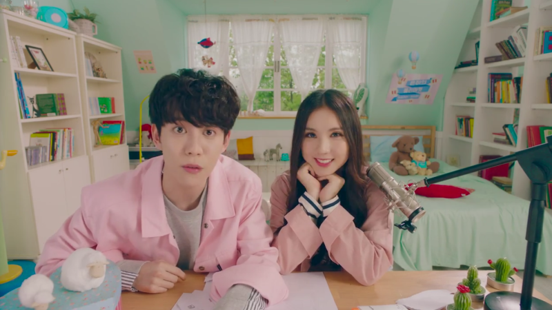Update: Park Kyung And Eunha Drop “Inferiority Complex” Teaser Video Update: Park Kyung And Eunha Drop “Inferiority Complex” Teaser Video