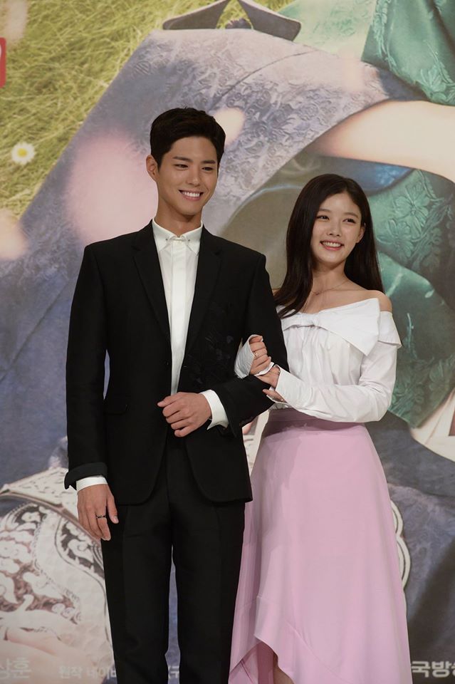 Park Bo Gum And Kim Yoo Jung / 11 On-Screen Korean Couples We Wish