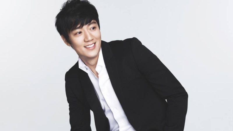 Kim Rae Won Shares How He Feels About Romantic Comedies After “Doctors” Kim Rae Won Shares How He Feels About Romantic Comedies After “Doctors”
