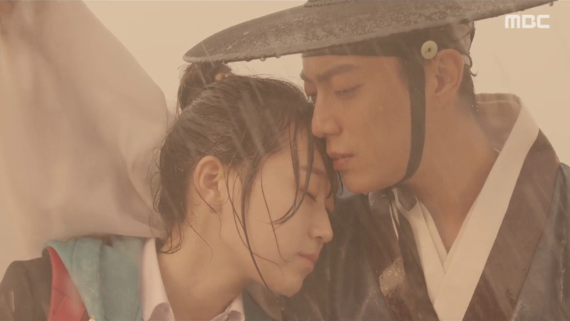 10 Romantic K-Drama Rain Scenes 10 Romantic K-Drama Rain Scenes