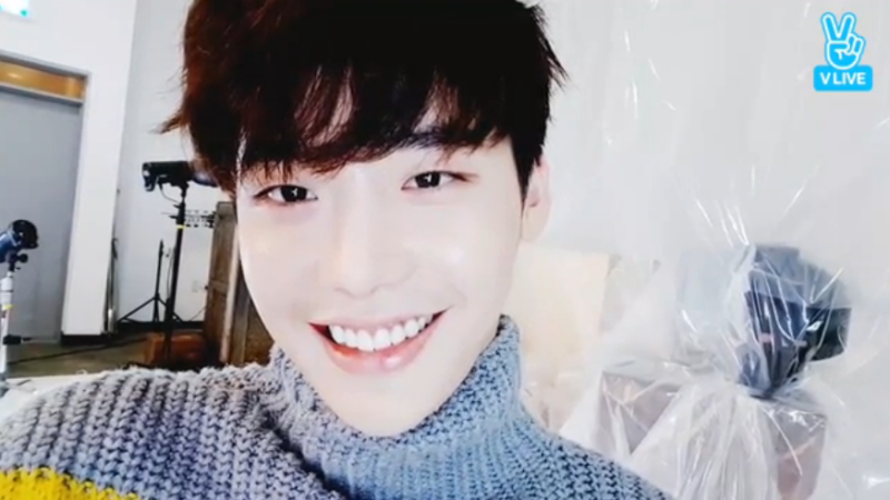 Lee Jong Suk Shares His Thoughts About “W” Ahead Of Finale Lee Jong Suk Shares His Thoughts About “W” Ahead Of Finale