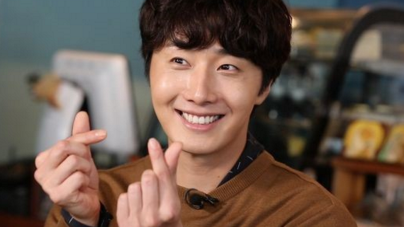 Jung Il Woo Wants A Role Like Song Joong Ki’s In “Descendants Of The Sun” Jung Il Woo Wants A Role Like Song Joong Ki’s In “Descendants Of The Sun”