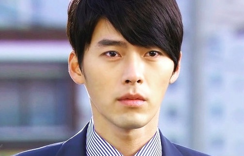 Hyun Bin Looking Hot in His Official Uniform Hyun Bin Looking Hot in His Official Uniform