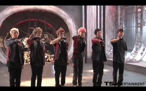 B.A.P. Releases Second BTS Video for "Power" B.A.P. Releases Second BTS Video for "Power"