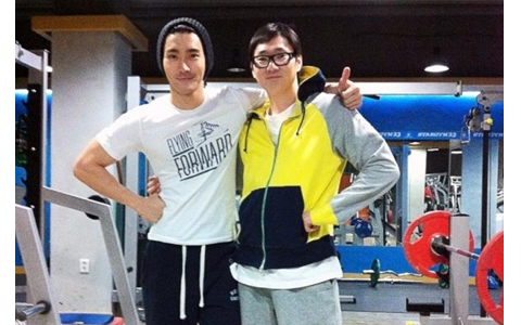 Super Junior’s Choi Siwon at the Gym Super Junior’s Choi Siwon at the Gym