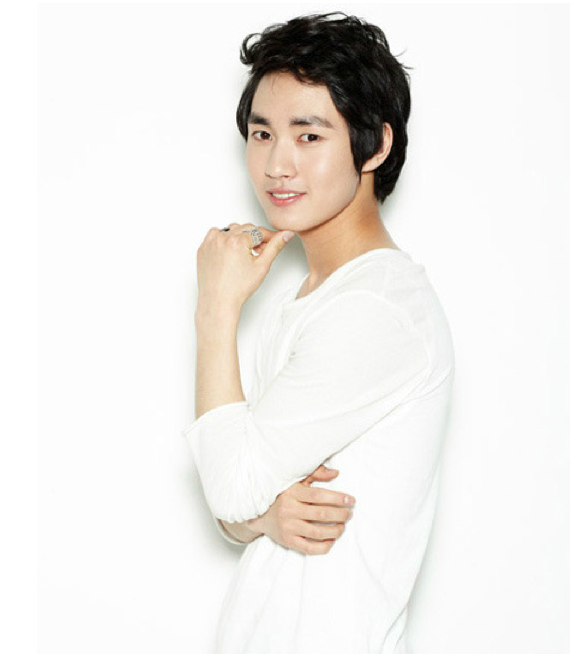 Lee Min Ho Joins Park Yoochun on “Rooftop Prince” Lee Min Ho Joins Park Yoochun on “Rooftop Prince”
