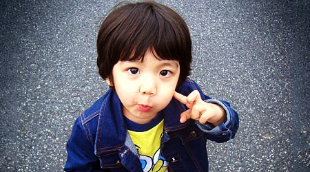 Yoogeun Dances To Lucifer