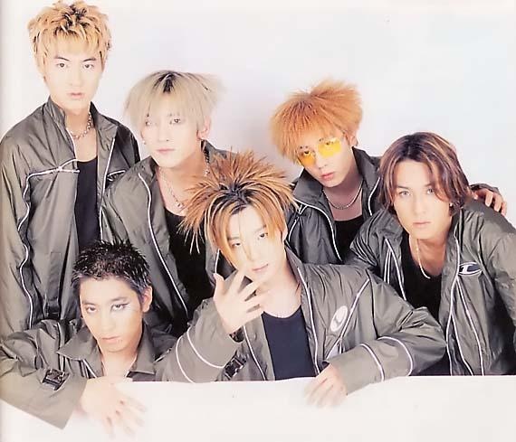 Shinhwa Members Take a Trip Down Memory Lane