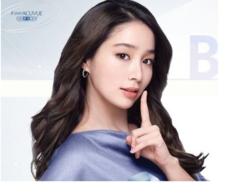 Where Did Lee Min Jung’s Left Leg Go?