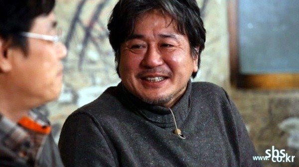 Why Did Choi Min Sik Hug Sharon Stone at Cannes?