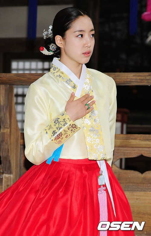 T-ara’s Eunjung: "Singing and Acting Side-By-Side is a Charm Only Seen in T-ara"