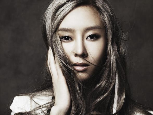 G.NA Reveals Her Younger Sister