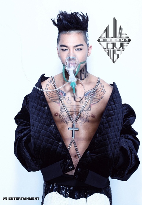 Big Bang’s Taeyang Bares Abs for “L’OFFICIEL HOMMES”