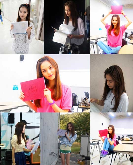 Woori Shows Love From the "Heartstrings" Set
