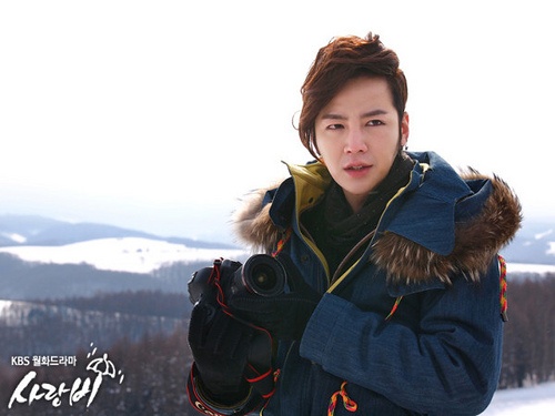 Jang Geun Suk Feasts on 100 Servings of Food from Fans