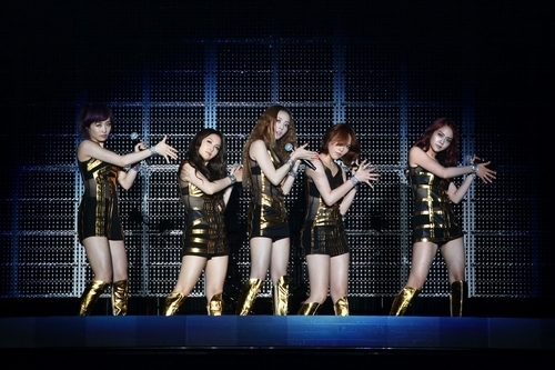 KARA Completes First Japan Tour With Sold-Out Crowd of 150,000