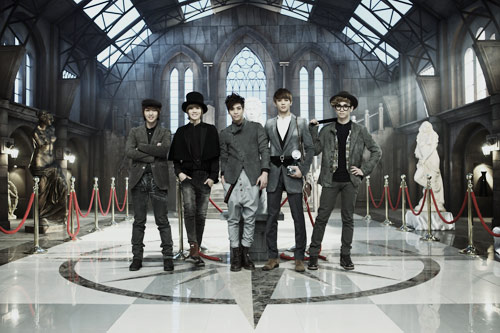 SHINee Reaches #2 on Oricon Weekly Chart