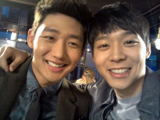 JYJ’s Yoochun is Passed Out from Sleeping But Protected by Lee Tae Sung