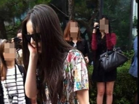 Wonder Girls So Hee Turns the Road to Music Bank Into a Runway