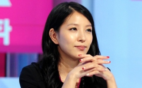 BoA Clears Up Rumors About Ignoring LeeSsang Gil’s Phone Calls
