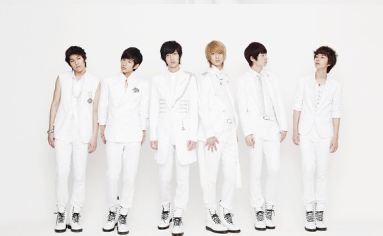 Boyfriend to Hold Guerrilla Showcase on June 17