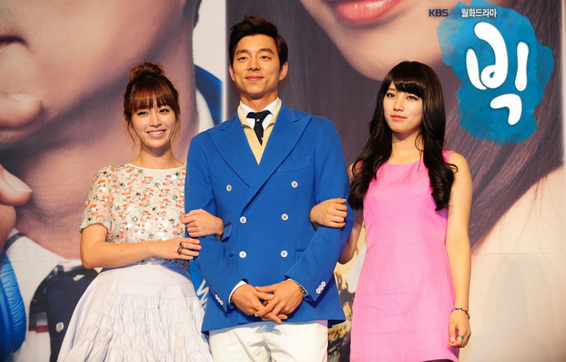 miss A’s Suzy Poses with Lee Min Jung