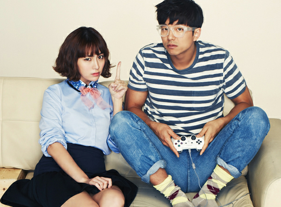 Lee Min Jung Shares Couple Photo with Gong Yoo