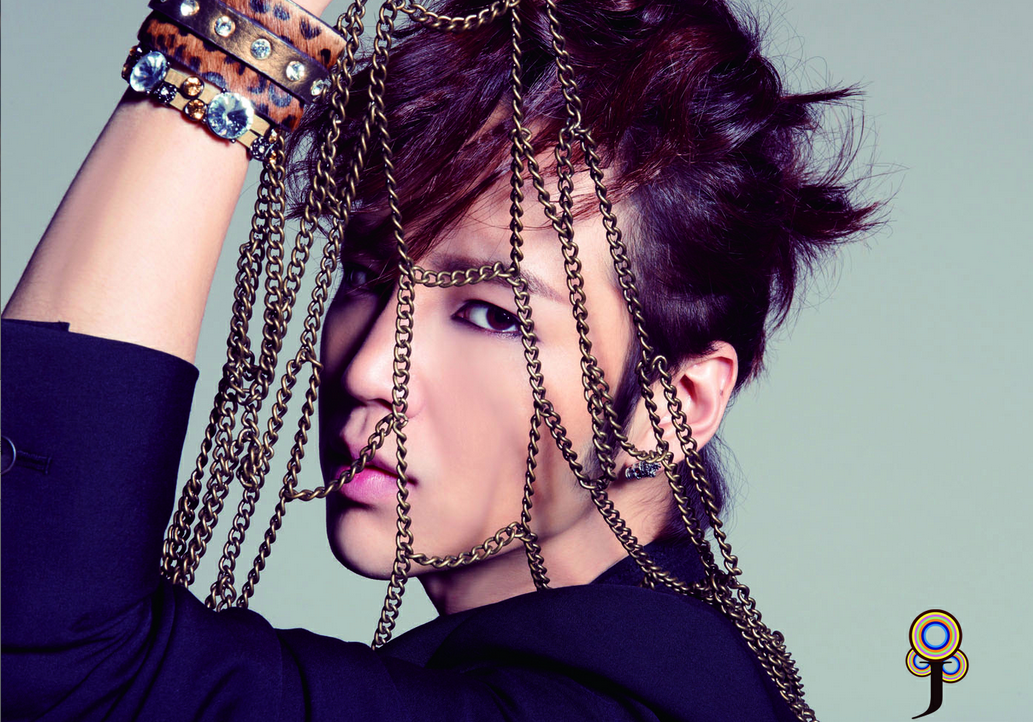 Jang Geun Suk Looks Prettier than a Girl in Latest Selca