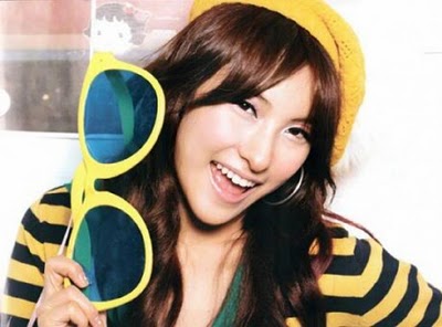 Kara’s Leader Park Gyu Ri Spotted as an Extra for a Past CF?