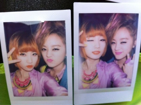 Wonder Girls’ Lim Looks Like 2NE1’s Dara in Latest Polaroid Picture With Yenny
