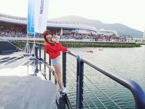 Girl’s Day Minah Shows Off Legs at Yeosu