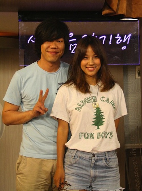 Lee Sang Soon After Lee Hyori’s Sexy Dances: “It Feels Odd. I Think Things Might Be a Bit Awkward”