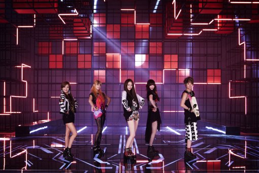 f(x)’s “Electric Shock” MV is the Most Watched Video on YouTube