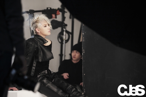 JYJ’s Junsu Breaks Sales Record + Releases Dance Version MV
