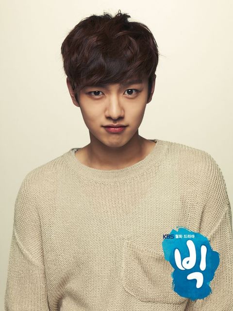 “Big’s” Shin Won Ho (Cross Gene) in CFs Prior to Debut