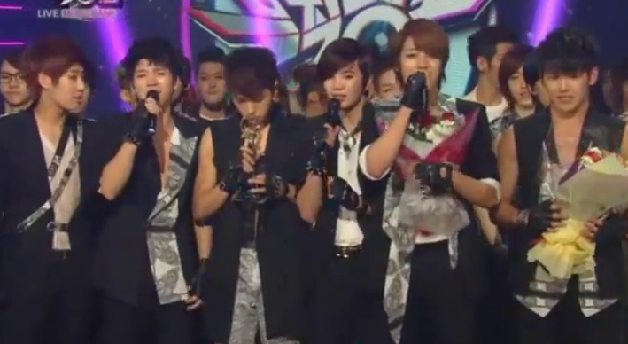 KBS “Music Bank” – 06.01.12