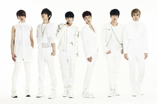 BEAST to Make Comeback Announcement Through Live Chat