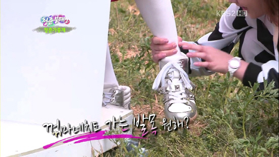Wonder Girls vs. Girls’ Generation: Who Has Thinner Ankles?