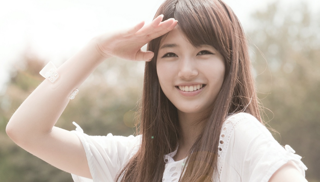 Who is the First Female Celebrity to Surpass 1 Million Followers on Twitter?
