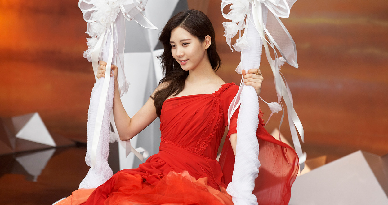 Girls’ Generation’s Seohyun Attracts Attention with Past Photos