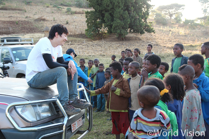 2PM Junho Named World Vision’s Honorary Ambassador