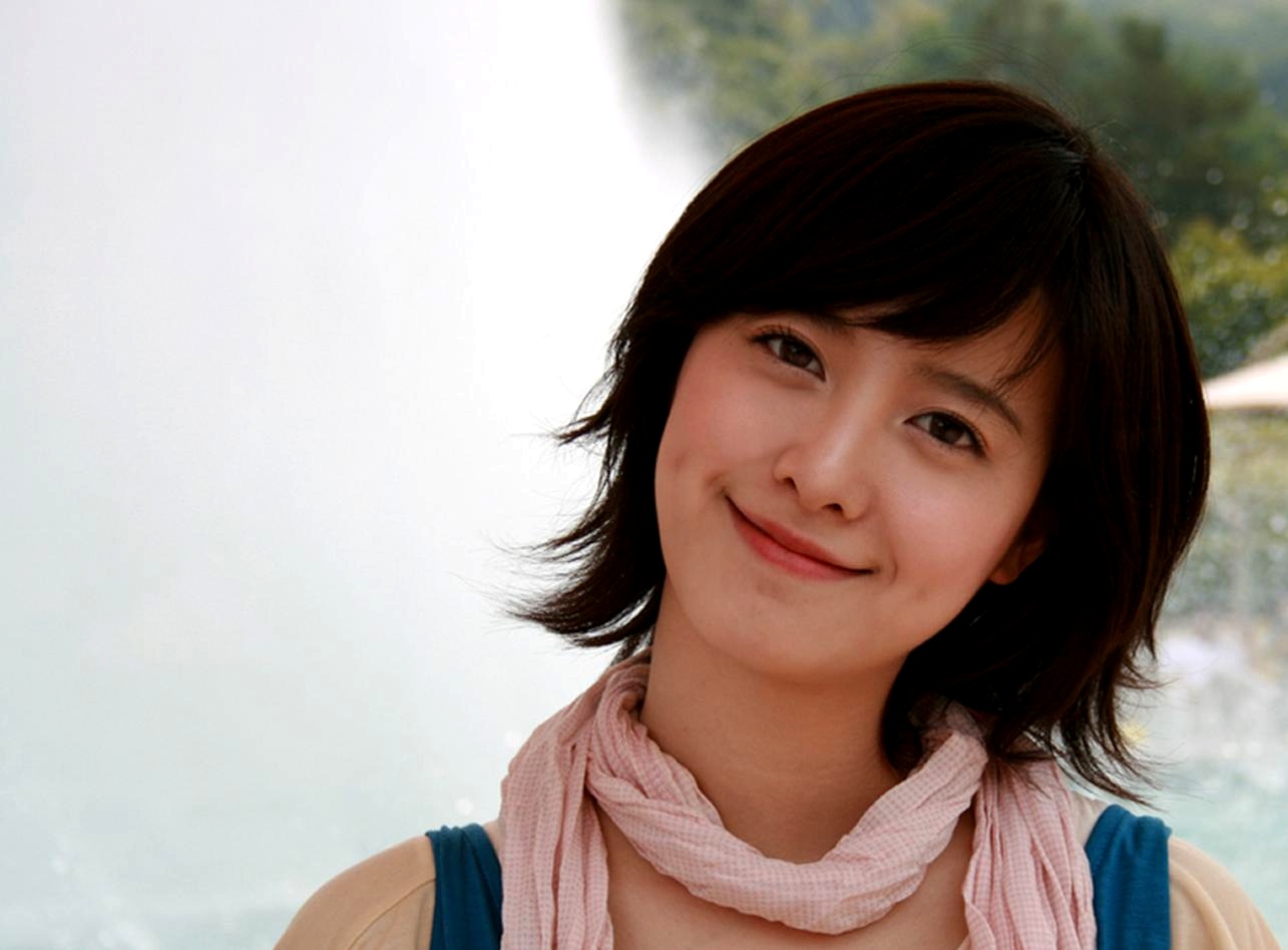 Goo Hye Sun Voted Best Female Artist in the Entertainment Industry