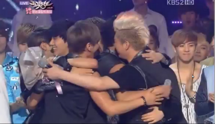 KBS Music Bank 07.27.12