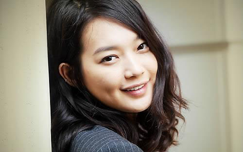 Shin Min Ah Takes a Photo on the Set of “Arang and the Magistrate”